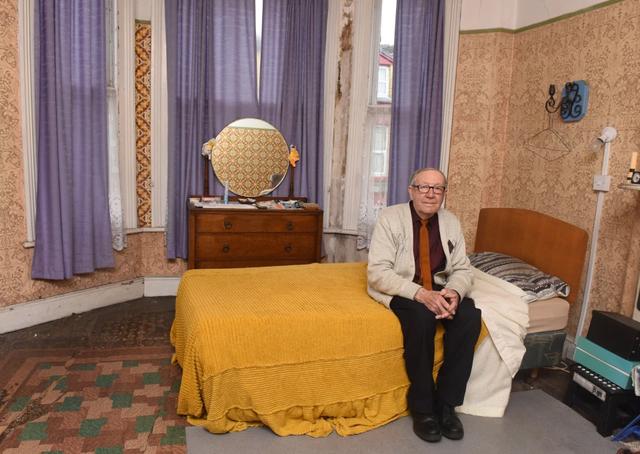 英国男子打造“时间静止屋”，屋中摆设自1948年后一直没变