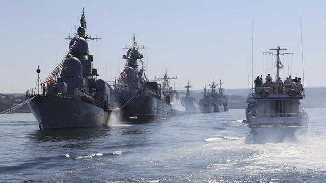 强硬回击！乌克兰海军司令叫嚣可对俄军开火，俄专家：美军都没用