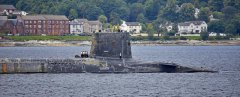 苏格兰网友拍到英国战略核潜艇返回母