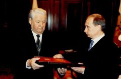 叶利钦辞职后，为啥还要带走一本宪法