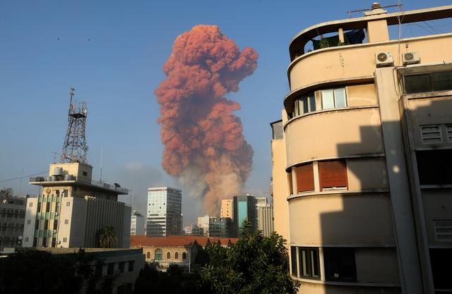 贝鲁特爆炸四千人伤亡,威力是天津港三倍,特朗普又来煽风点火