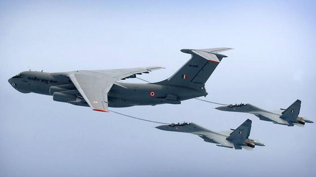 阵风战机飞越7000公里的功臣，法国极力向印度空军推销制空利器