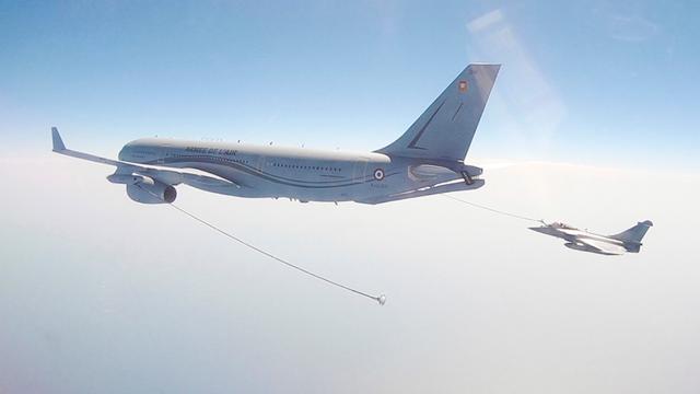 阵风战机飞越7000公里的功臣,法国极力向印度空军推销制空利器