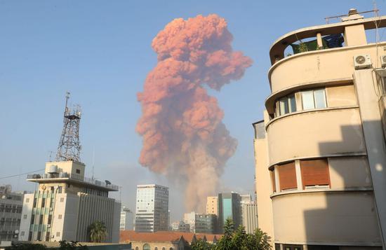 爆炸瞬间(路透社)