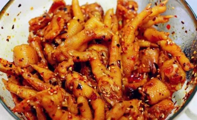 美食精选:宫保豆腐、油淋豆腐、辣鸡爪、啤酒烧鸡爪