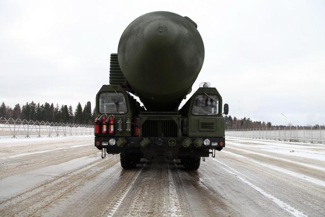 美俄核谈判之际，西海岸一洲际导弹，直奔太平洋，俄：核战争警告