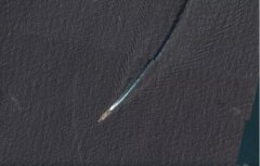 美国“里根”号航母在东海被卫星“活
