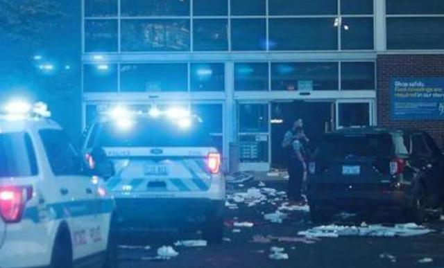 美国又大规模骚乱，多家商店被打砸抢含特斯拉，至少100人被捕