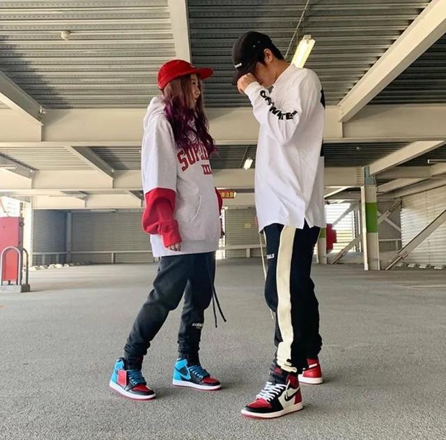 日本人是怎么把 Supreme 穿成精神小伙的?