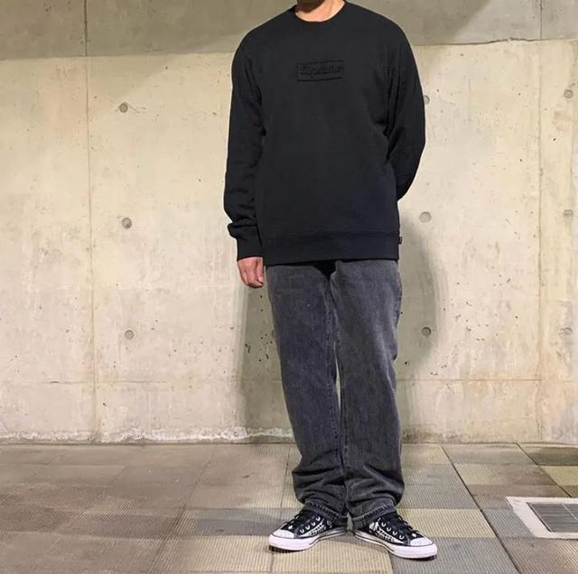 日本人是怎么把 Supreme 穿成精神小伙的?