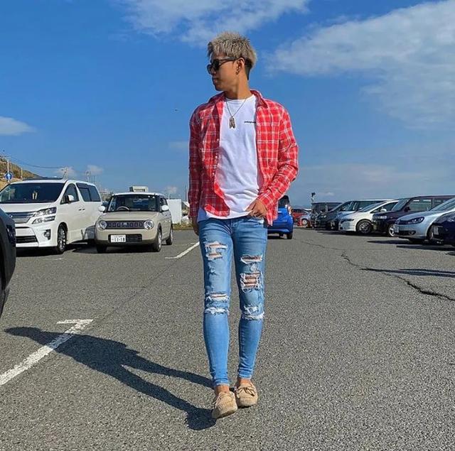 日本人是怎么把 Supreme 穿成精神小伙的?