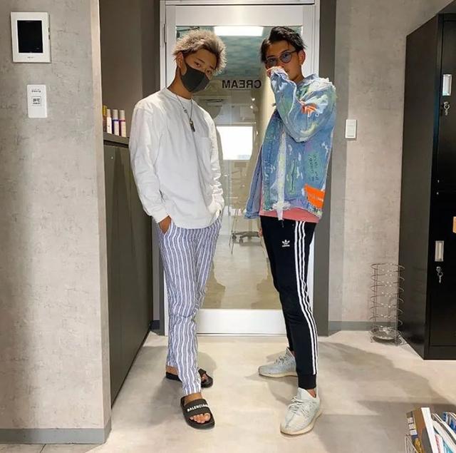日本人是怎么把 Supreme 穿成精神小伙的?
