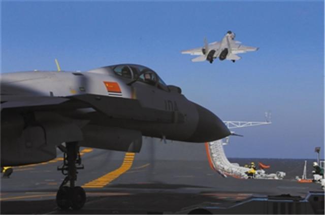 公然挑衅?美军机擅闯东海空域,专家预测撞机事件恐将再次上演