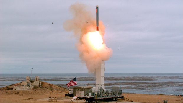 去年8月19日，美国退出《中导条约》后立即试射一枚陆基巡航导弹