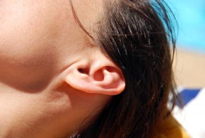 糖尿病人为什么容易听力受损？医生建议做好这4件事来保护听力