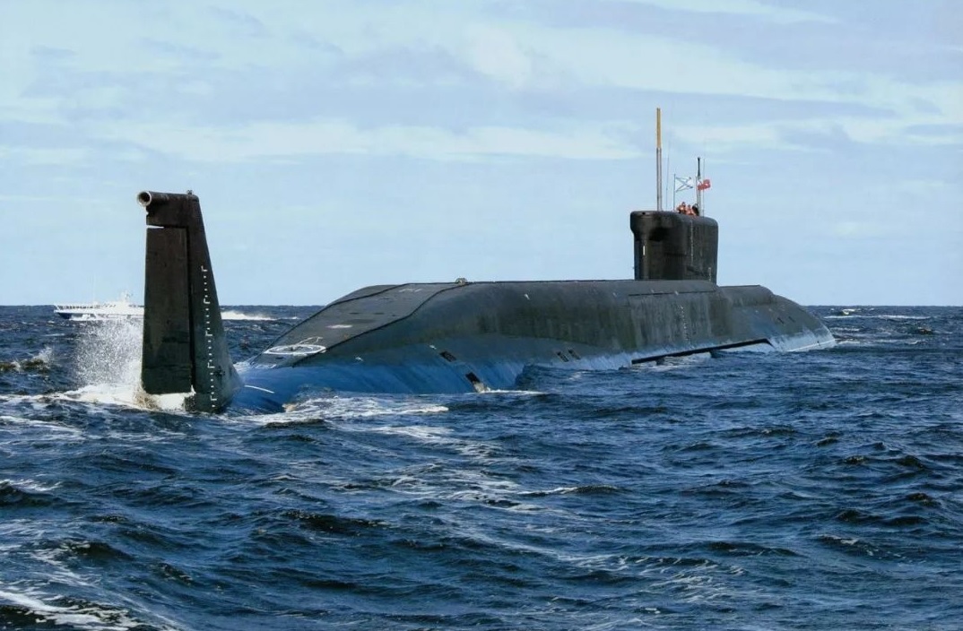 硬核回应：俄2艘北风之神驶入美国近海，携32枚核弹发动模拟打击