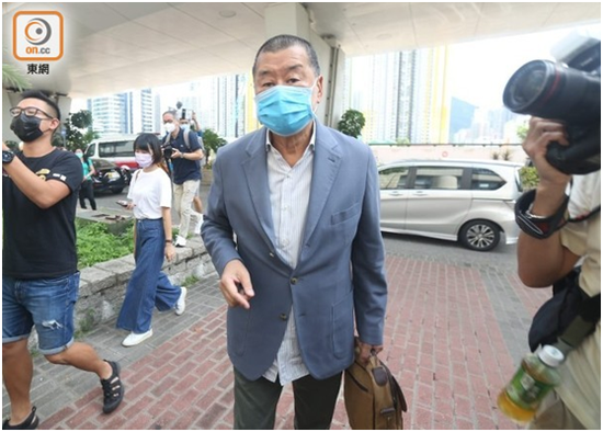 黎智英涉刑恐《东方日报》记者案今早在西九龙法院开审。
