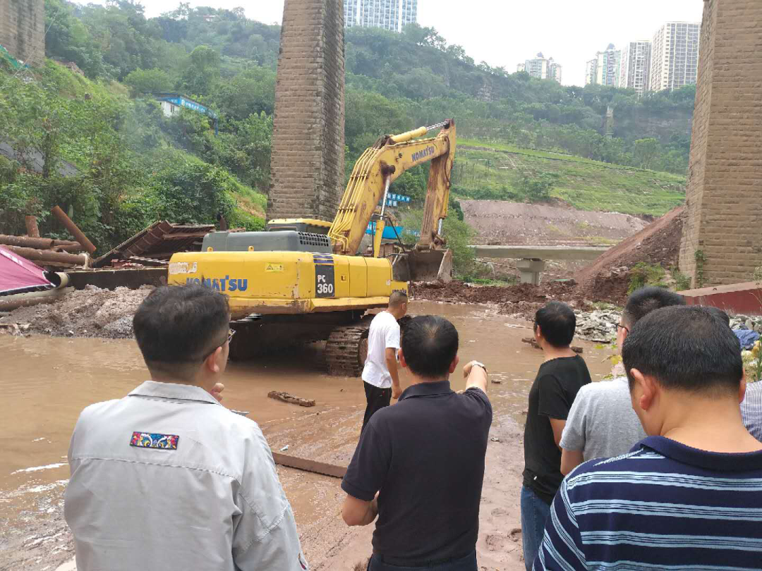 重庆市文物局领导现场巡查指导新华日报总馆旧址防洪抢险工作