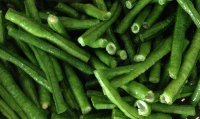 豆角烧茄子、很多人一开始就做错了,难怪做不出这道菜的特色