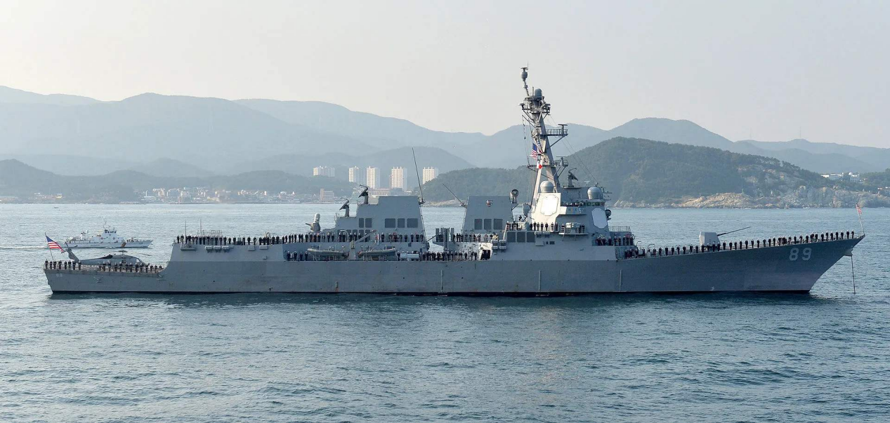 又来了!美舰抵近大陆海岸线,被052D驱逐舰“盯上”