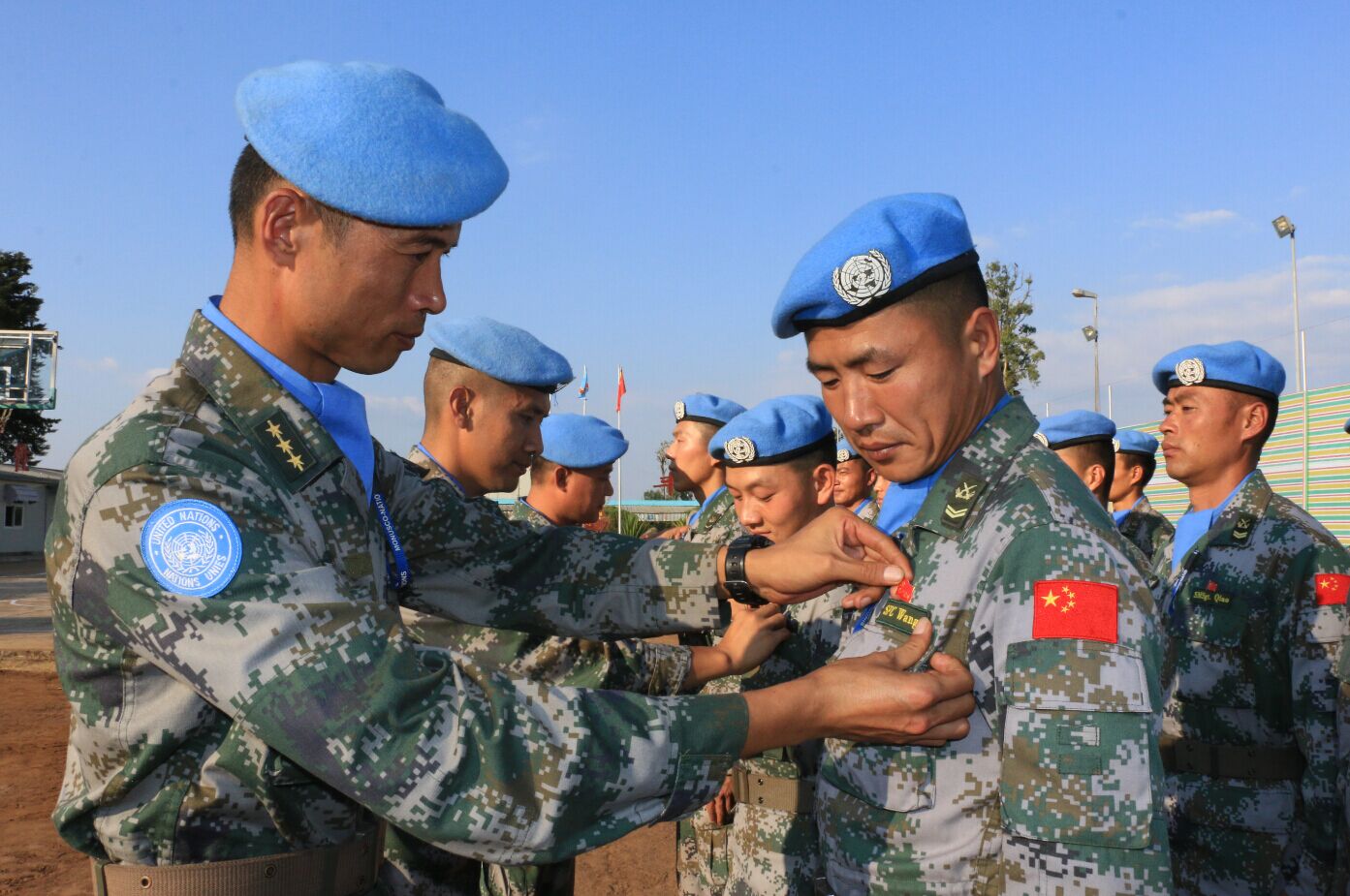 美防长再次恶毒攻击中国，赵立坚火力全开硬刚硬怼