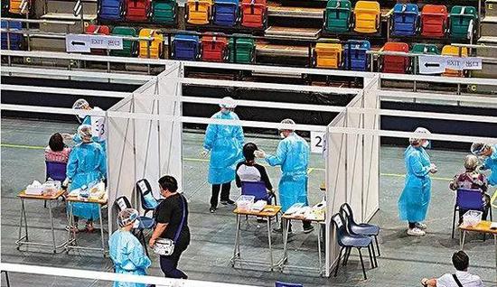 9月1日起，香港开始新冠病毒社区普检  图 | 香港《文汇报》