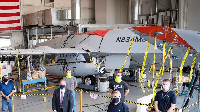 美海军无人空中加油机最新细节曝光，挂满黄丝带有何含义？
