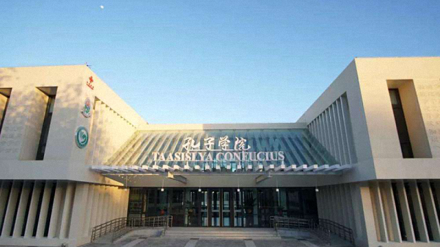 美国阻碍中美人文交流,35万留学生该何去何从?