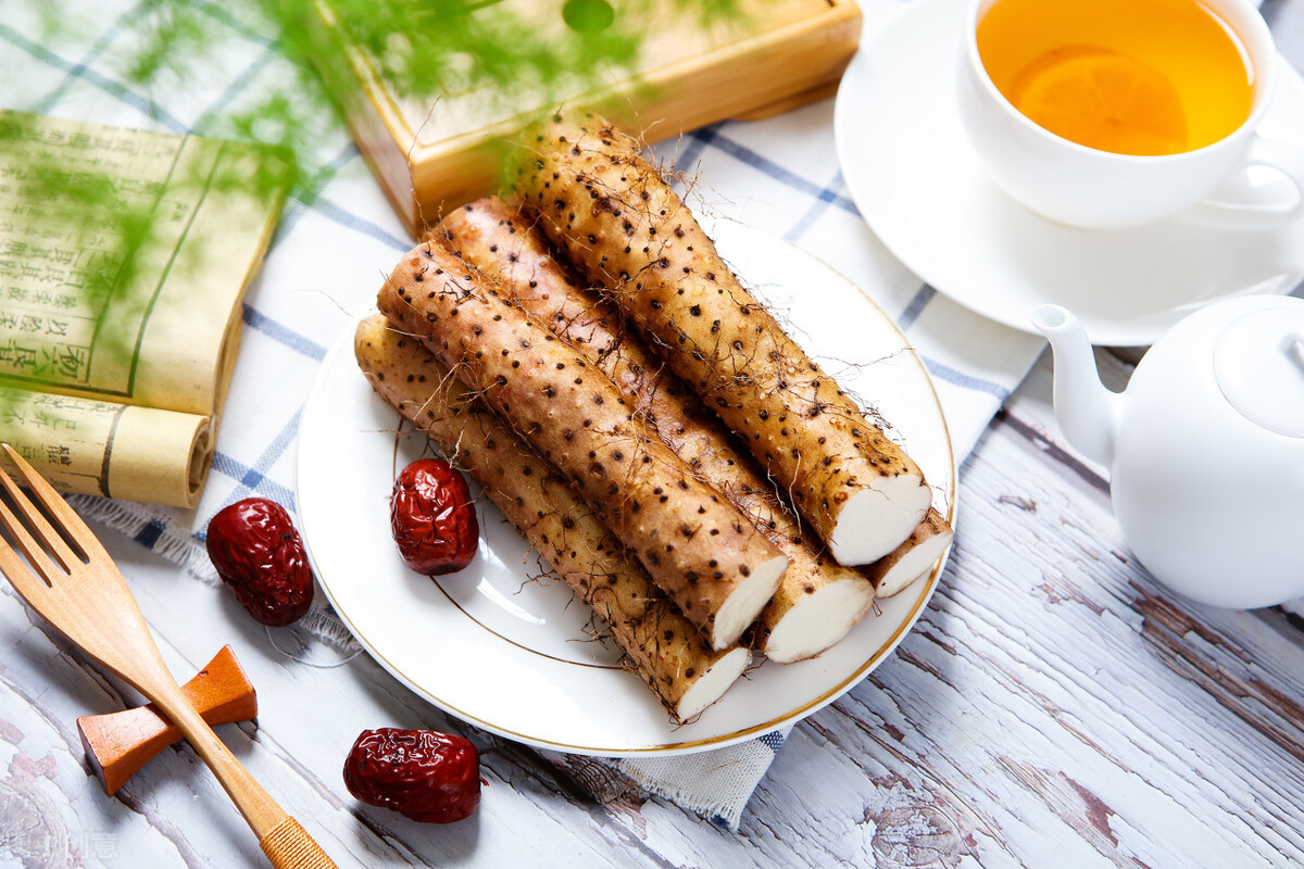 冬吃萝卜夏吃姜,那么春秋应该吃什么呢?