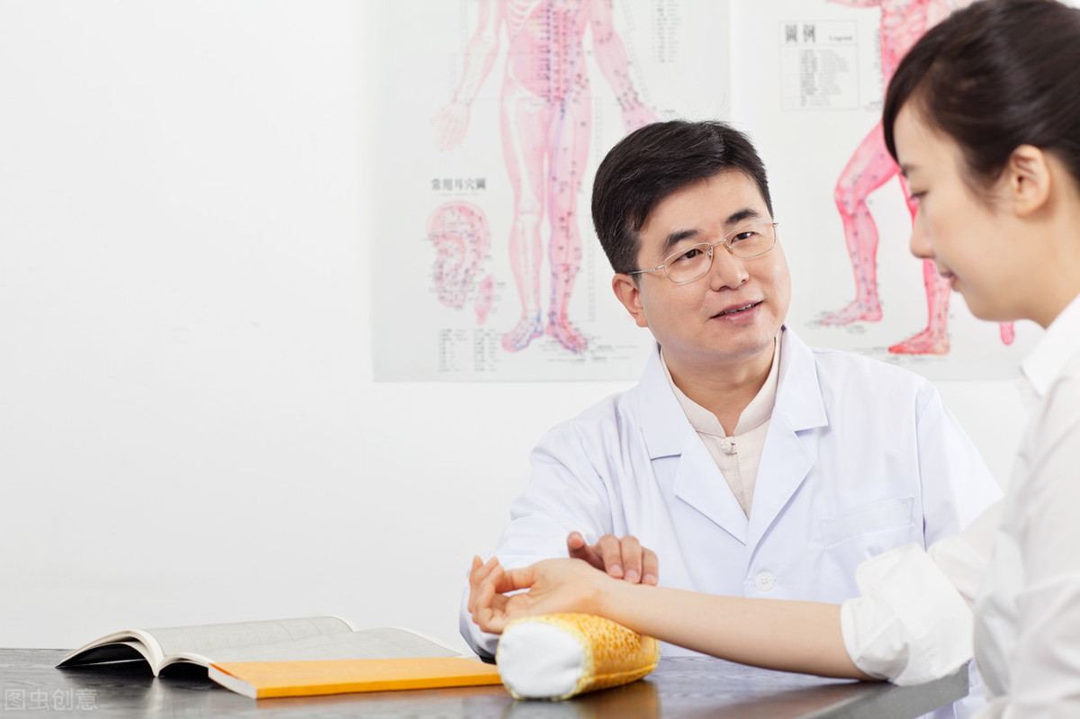 更年期综合症,西医:抗焦虑、安定,中医:养心肝血,调节肾气
