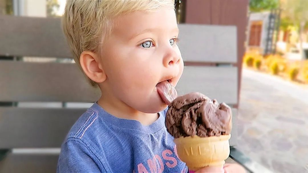 小小冰淇淋，健康大隐患，营养师教你健康吃冰