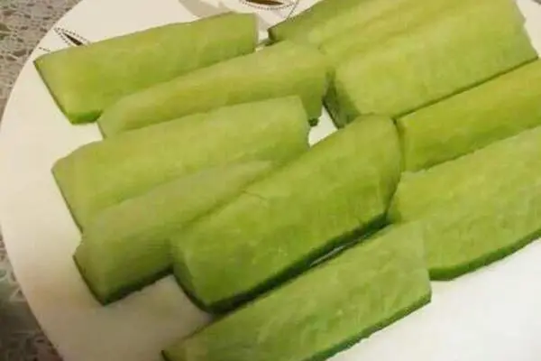 到了秋天,为啥中老年人经常生病?做到2防3勤,身体健康易长寿