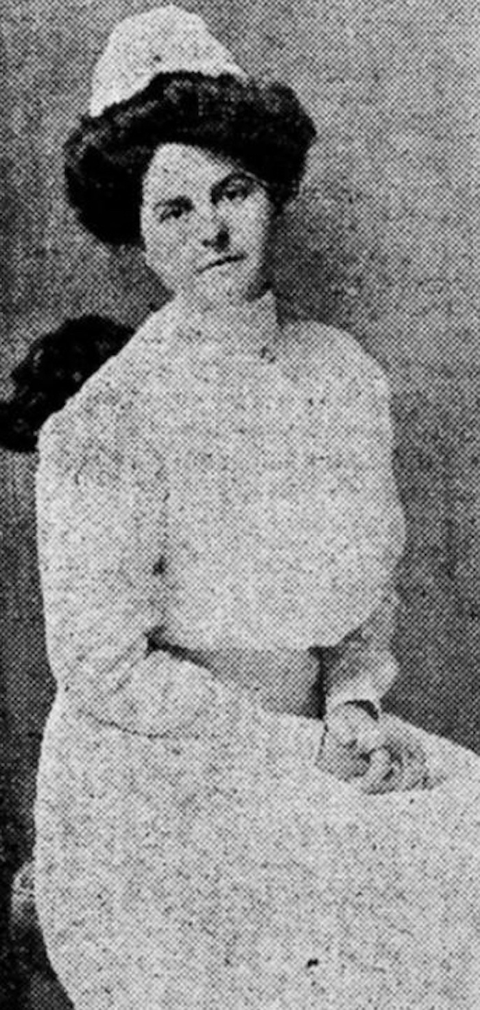 图1 着制服的美国学校护士（1917年）