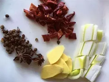 平分秋色时,中医专家说:燥邪当道,火锅类食物要少吃!