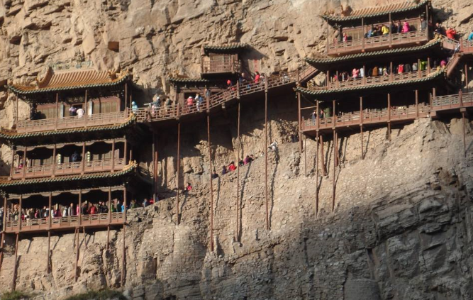 我国“最危险”的4大建筑,光看照片就腿软,大同悬空寺上榜