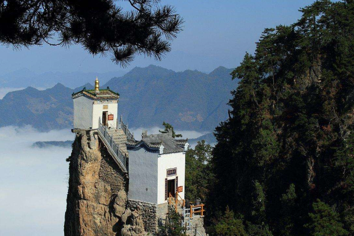 我国“最危险”的4大建筑,光看照片就腿软,大同悬空寺上榜
