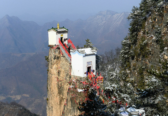 我国“最危险”的4大建筑,光看照片就腿软,大同悬空寺上榜