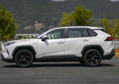 今天来对比两款SUV车型，RAV4荣放和CR-