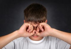 眼睛经常不明原因的痒是什么原因