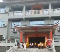 平乐县副县长豪宅曝光？当地回应
