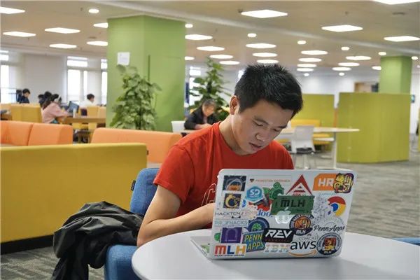 学习中的李珵瑜 采访对象供图(下同)