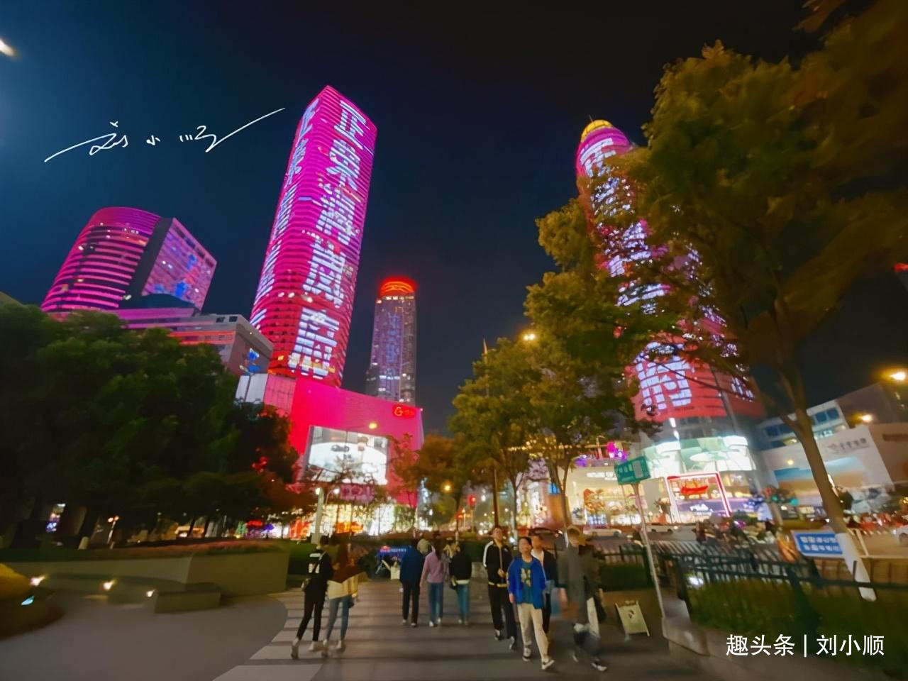 南京人心里永远的市中心，被称为中华第一商圈，游客：真的吗？
