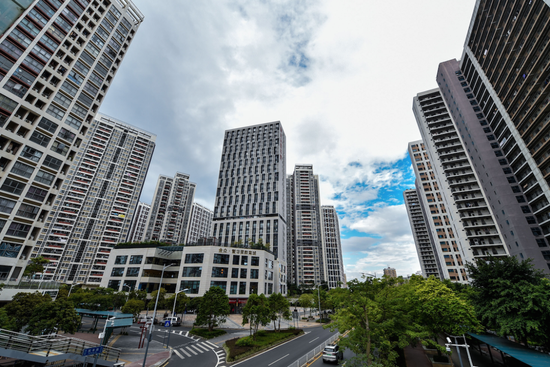 2018年6月4日,在深圳市龙华区拍摄的保障性住房项目龙悦居。图/新华社发