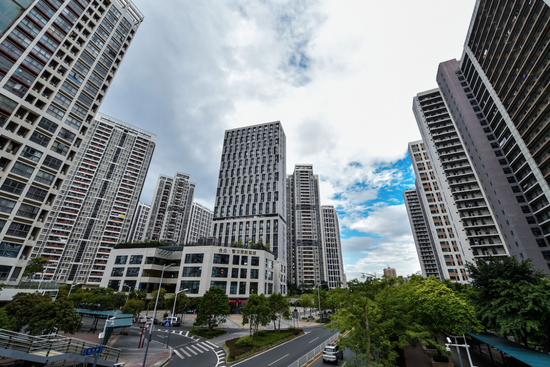 2018年6月4日，在深圳市龙华区拍摄的保障性住房项目龙悦居。图/新华社发