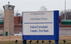 美国一家联邦法院宣布推迟对一名女囚
