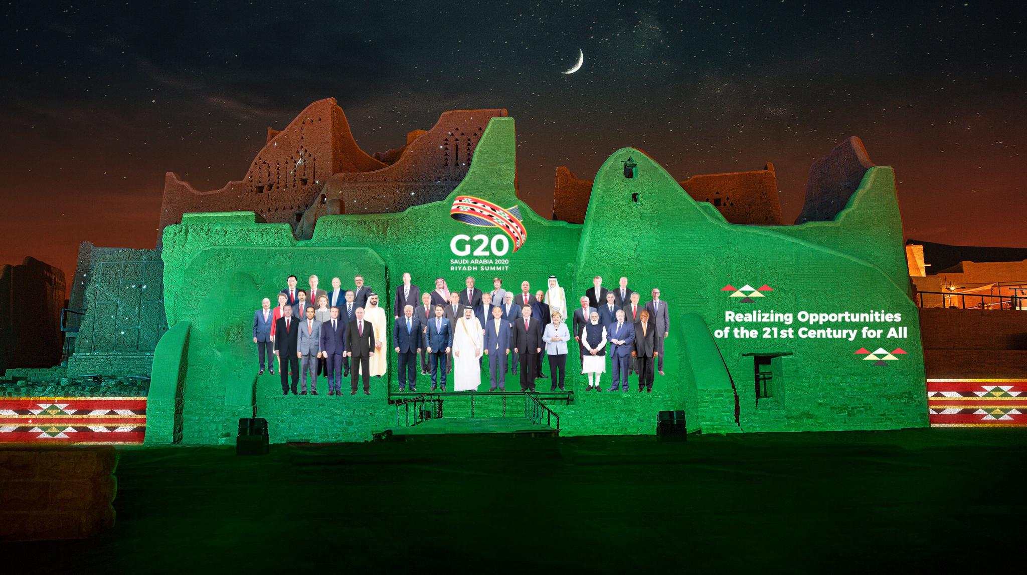 本次G20峰会领导人集体照改用电脑合成(图源:G20峰会官方推特)