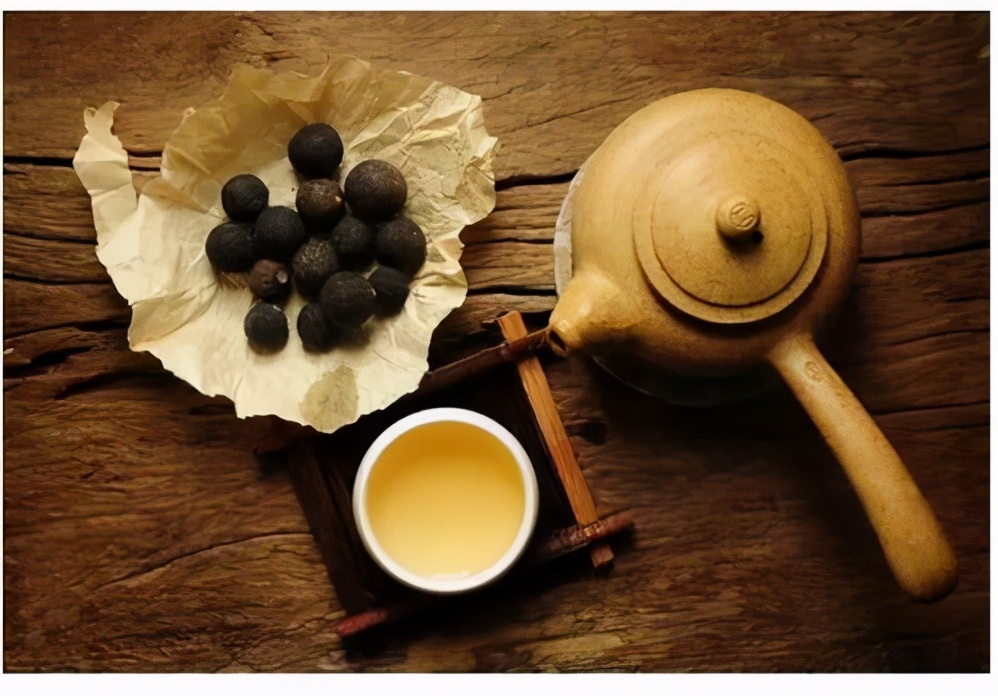 身体出现6种症状,很可能是肝火旺!试试柑胎泡水,调理肝火旺
