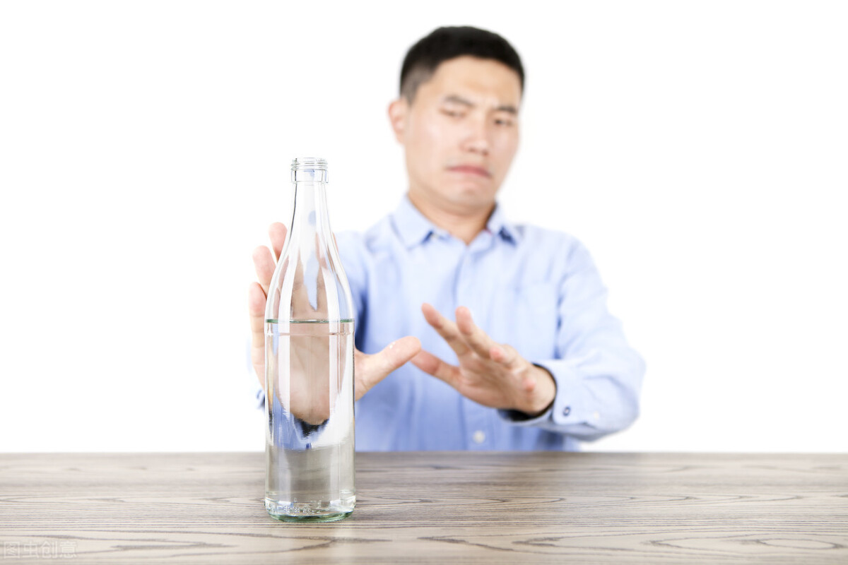 喝酒脸红的人酒量大?莫拿生命健康开玩笑