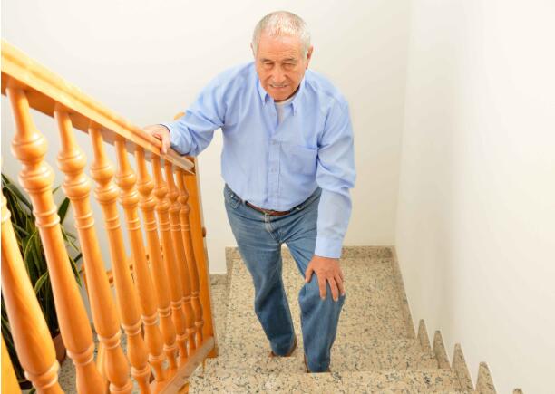 老人经常腿痛，或与这5个疾病有关，需引起重视，尽快治疗​