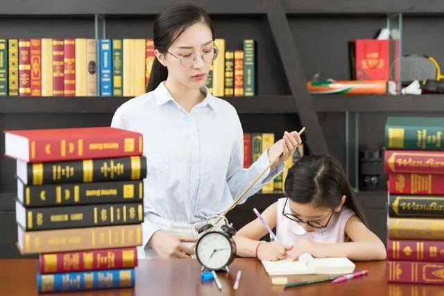 孩子为什么喜欢拖延磨蹭?原因在这里,教你四招让孩子告别拖延